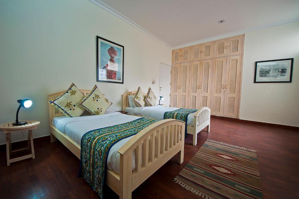 Bed and Breakfast Colonel'S Retreat At The Airport à New Delhi Extérieur photo
