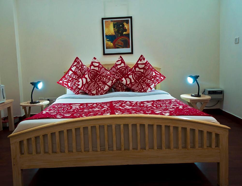 Bed and Breakfast Colonel'S Retreat At The Airport à New Delhi Extérieur photo