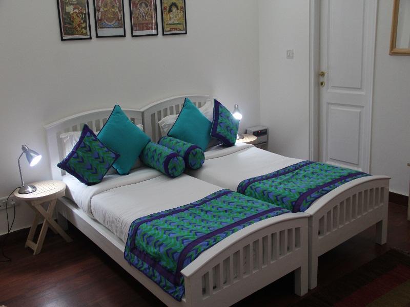 Bed and Breakfast Colonel'S Retreat At The Airport à New Delhi Extérieur photo