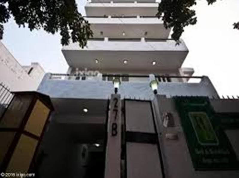 Bed and Breakfast Colonel'S Retreat At The Airport à New Delhi Extérieur photo